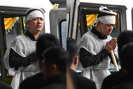 Tuấn Hưng lộ rõ vẻ ngoài tiều tụy trong đám tang mẹ ruột