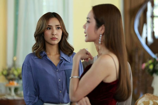 Tưởng em chồng chảnh vì lấy chồng giàu, không ngờ áp lực làm dâu nhà đại gia mới là điều đáng sợ