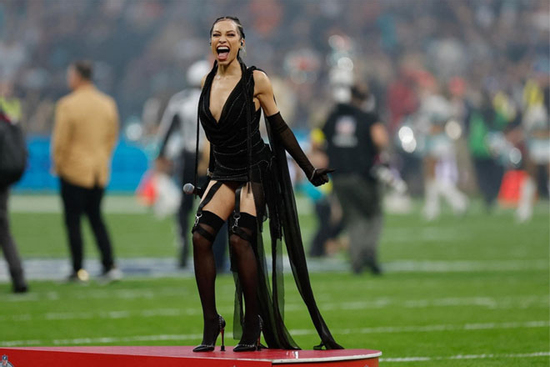 Chiếc váy gây phẫn nộ