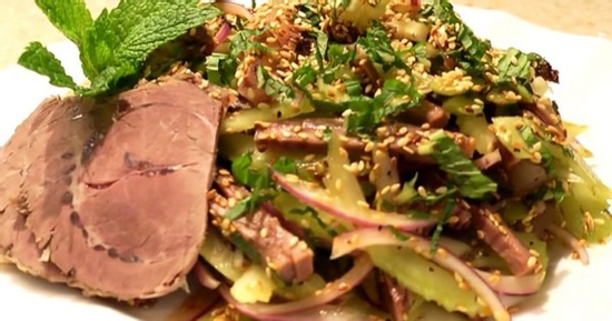 Loại rau có công dụng đặc biệt hỗ trợ ngừa ung thư, bán đầy chợ Việt và 10+ món ngon chế biến cho mâm cơm gia đình