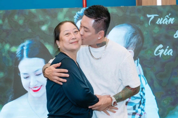 Tuấn Hưng trải lòng sau lễ tang của mẹ