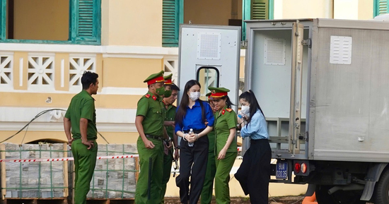 Hoa hậu Thuỳ Tiên, Hằng Du Mục đã được dẫn giải tới toà