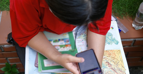 Con gái cấp 2 gửi ảnh 'nóng' cho bạn, mẹ băn khoăn có nên dạy cách tránh thai