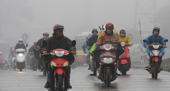 Không khí lạnh bắt đầu tràn về dồn dập, miền Bắc chìm trong mưa rét kéo dài