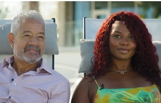 Ông lão U80 yêu mẹ đơn thân kém 46 tuổi, tặng loạt quà xa xỉ