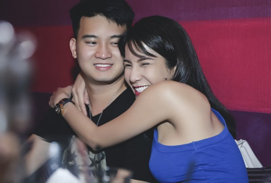 Con dao hai lưỡi nhìn từ thị phi đời tư của Diệp Lâm Anh