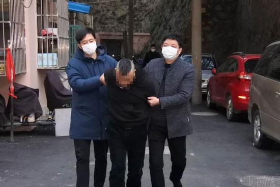 Gần 30 năm truy tìm sát thủ giết hại nữ sinh viên, ném xác xuống giếng phi tang