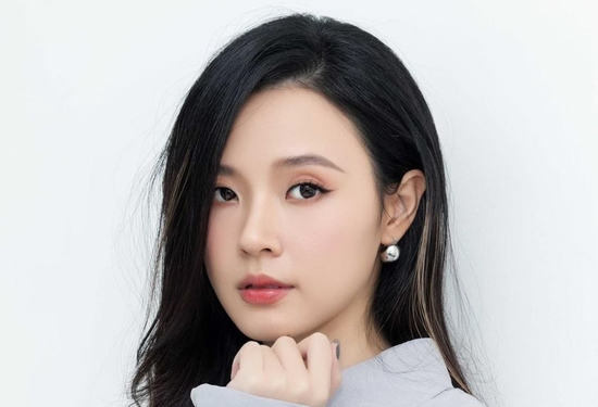 Nhói lòng đọc chia sẻ giữa đêm của Midu