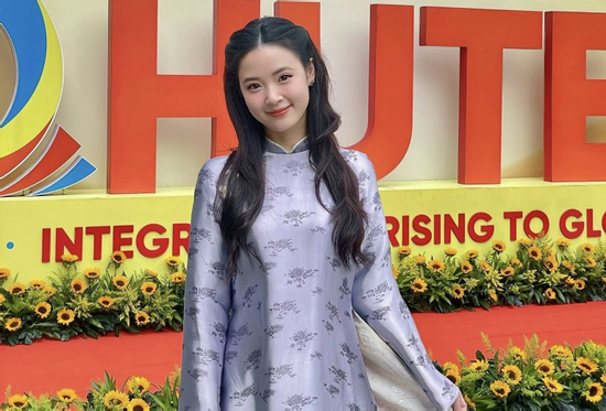 Midu hiếm hoi chia sẻ về công việc giảng viên tại trường đại học nổi tiếng