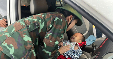 Quân đội lập trạm hỗ trợ khẩn cấp, kịp thời cứu bé 2 tuổi rơi xuống nước