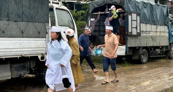 Rốn lũ Hòa Thịnh: Một thôn 7 người chết, có cả cặp vợ chồng ở lại trông đàn bò