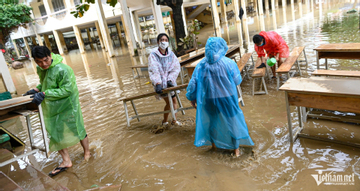 Bộ GD-ĐT: Chuẩn bị 10 triệu bản sách giáo khoa cấp phát miễn phí cho học sinh vùng lũ