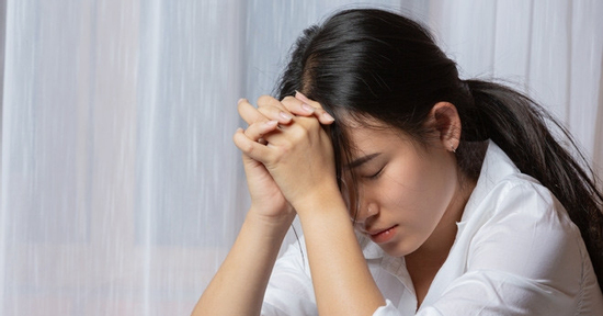 Đám tang mẹ chồng, nàng dâu nhận cái tát trời giáng, cả nhà họp gấp