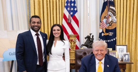 Giám đốc FBI gây tranh cãi khi cử đặc nhiệm SWAT để bảo vệ bạn gái