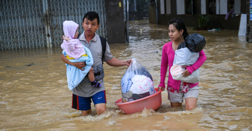 Nhận diện 5 bệnh dễ bùng phát sau mưa lũ