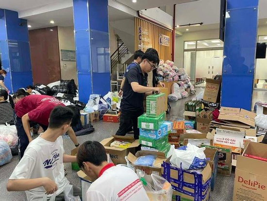 Nhiều đại học giảm học phí, cấp học bổng hỗ trợ sinh viên vùng bão lũ