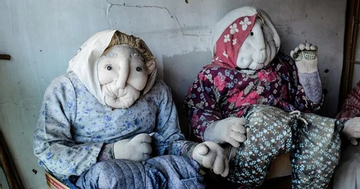 Bí ẩn ngôi làng kỳ lạ 30 người sống cùng hàng trăm con búp bê 