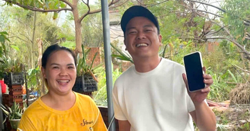 Mất điện thoại giữa lũ dữ, anh cứu hộ Đà Nẵng gặp chuyện ấm lòng sau 3 ngày