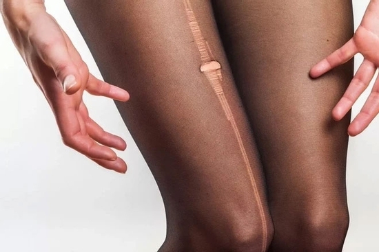 Quần tất mới mua chỉ cần áp dụng mẹo nhỏ này sẽ không còn 'đụng tí là rách'