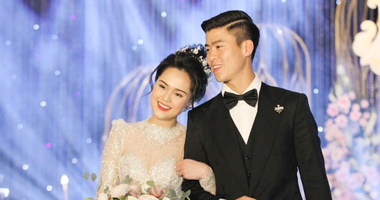 Trung vệ Đỗ Duy Mạnh hạnh phúc viên mãn bên 