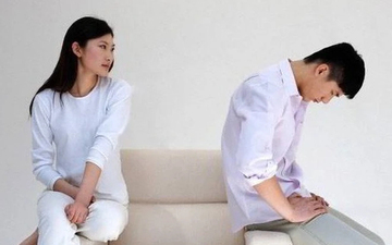 Chồng tức giận khi tôi cho mẹ tiền chữa bệnh; đến khi mẹ chồng nằm viện, tôi làm điều này khiến anh ấy câm lặng