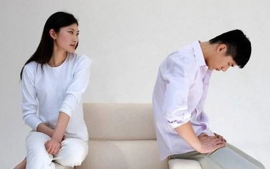 Chồng tức giận khi tôi cho mẹ tiền chữa bệnh; đến khi mẹ chồng nằm viện, tôi làm điều này khiến anh ấy câm lặng