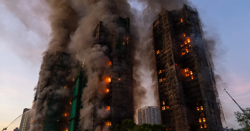 Cháy 8 tòa nhà ở Hồng Kông - Trung Quốc: Câu chuyện về lính cứu hỏa tử nạn