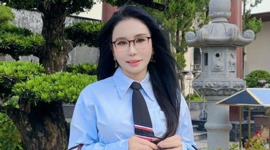 Choáng ngợp biệt thự xa hoa do bà chủ Mailisa xây tặng mẹ ở quê nhà