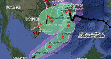 Áp thấp nhiệt đới lạ lùng tiếp tục hướng về phía bão số 15 Koto