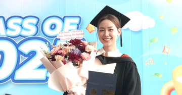 Hoa hậu Lê Nguyễn Bảo Ngọc nhận bằng tốt nghiệp đại học loại giỏi