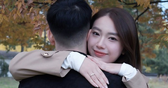 Nữ diễn viên VTV báo tin vui, Bảo Thanh và dàn sao nô nức chúc mừng