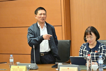 Phó Thủ tướng lý giải việc mua bảo hiểm 'đóng tiền vào thì dễ, rút ra rất khó'