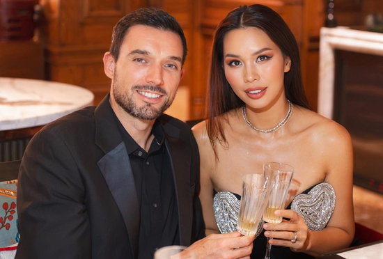 9 năm hôn nhân đẹp như cổ tích của siêu mẫu Hà Anh và chồng Tây