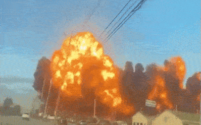 Rơi máy bay chở hàng ở Mỹ, ít nhất 14 người thương vong