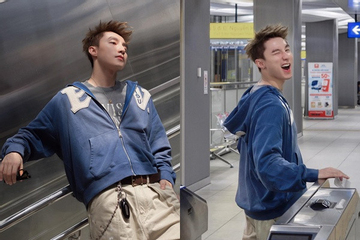 Sơn Tùng M-TP check-in metro như đã hứa nhưng lại 'than' cô đơn gây chú ý