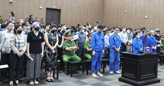 Đại gia đánh bạc gần 11 triệu USD ở King Club hối hận vì làm gia đình khánh kiệt