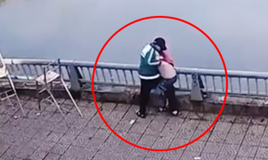 Lào Cai thông tin vụ nam sinh bị bạn hành hung rồi hất xuống hồ