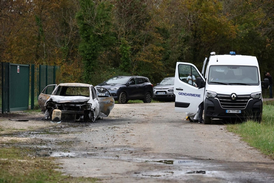 Lao xe vào đám đông tại Pháp, 9 người bị thương