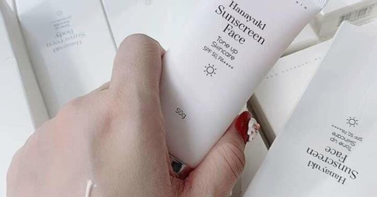 Lời mỹ miều về loại kem chống nắng khiến chồng ca sĩ Đoàn Di Băng bị bắt