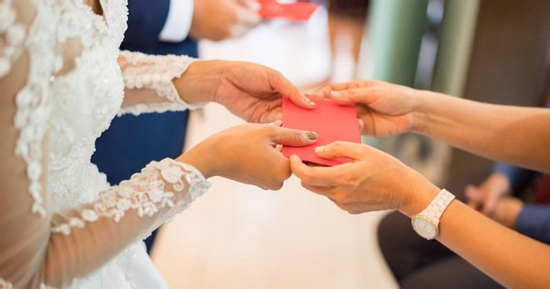 Mừng cưới 5 triệu đồng bị mắng là 'tệ bạc': Tôi ám ảnh mãi 1 chỉ vàng bạn tặng năm xưa