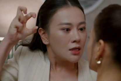 Phương Oanh nhận 'mưa' lời khen nhờ màn đánh ghen tiểu tam