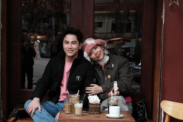 Tóc Tiên thân thiết 1 nam ca sĩ giữa ồn ào hôn nhân 'đổ vỡ'