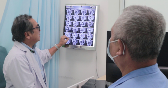 Người đàn ông phát hiện ung thư từ 1 dấu hiệu về đêm