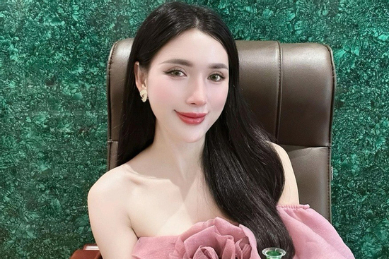 Thái độ gây tranh cãi của Ngân Collagen sau khi bị cơ quan chức năng cảnh báo về sản phẩm giảm cân