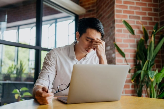 10 năm đưa hết lương cho vợ, mới thất nghiệp 2 tháng đã bị coi là ăn bám