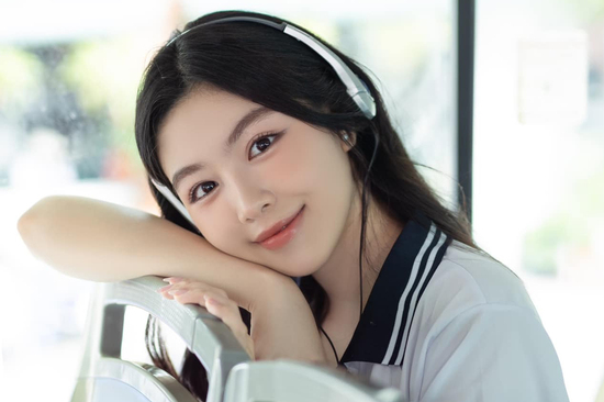 Con gái Quyền Linh làm từ thiện, đến Phan Như Thảo cũng phải choáng về độ giàu có