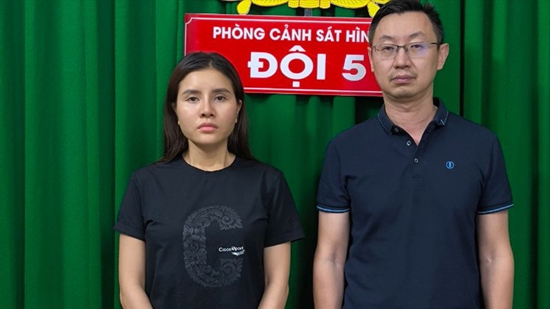 Cựu tiếp viên hàng không cùng bạn trai điều hành đường dây môi giới mại dâm