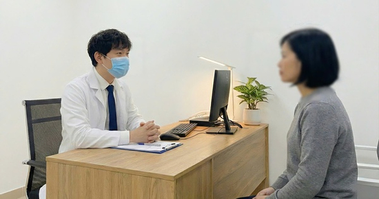 Tự chữa bệnh bằng mẹo dân gian, một phụ nữ bị suy thận nặng