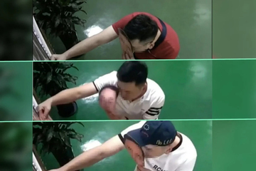 Đồng nghiệp giúp nhau trốn việc, in cả tập mặt nạ giấy để lừa máy chấm công