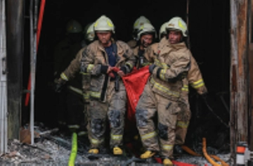 Khung cảnh tang thương bao trùm địa điểm xảy ra vụ cháy ở Indonesia